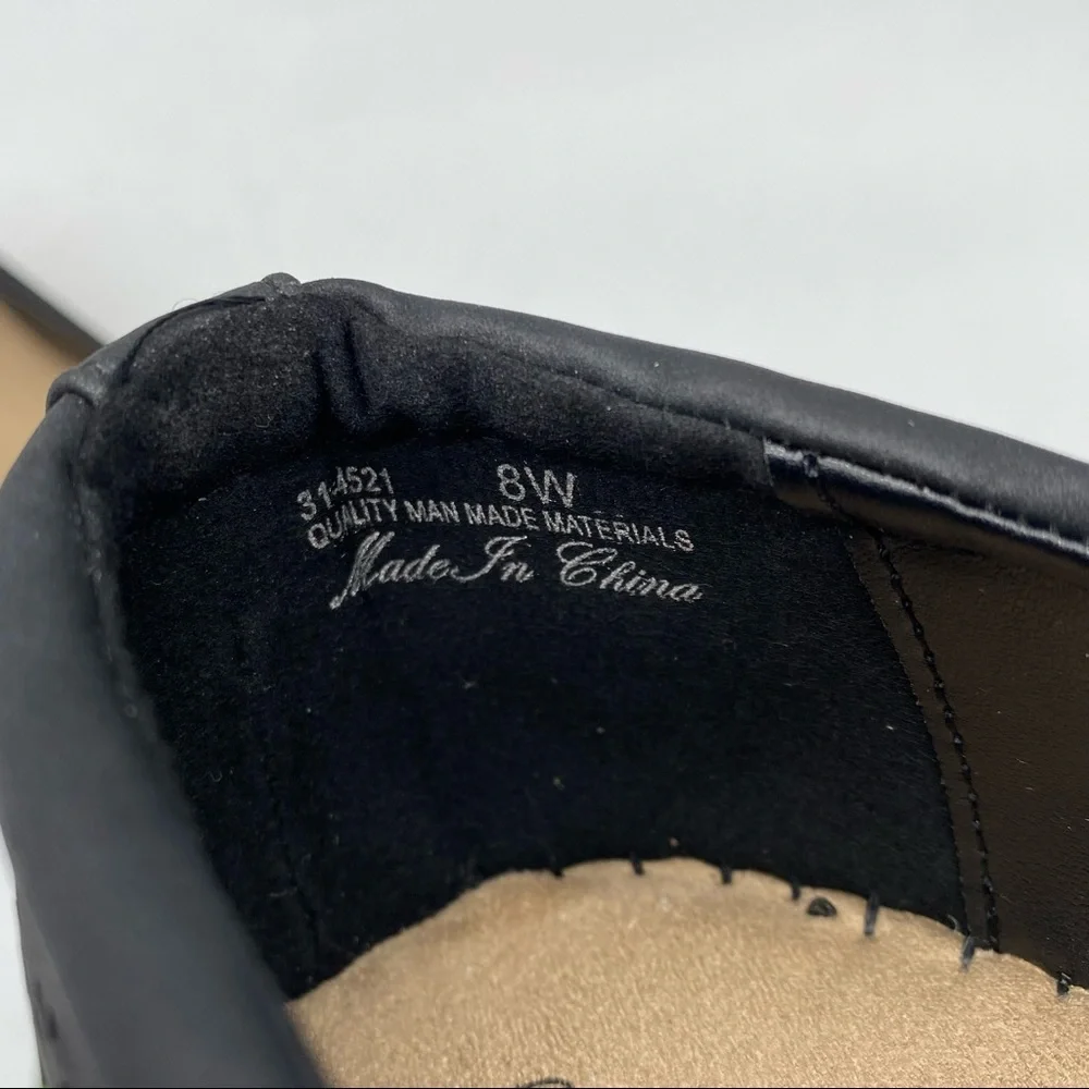 EASY STREET Women's Zenon Comfort Flats in Black size 8W NIB